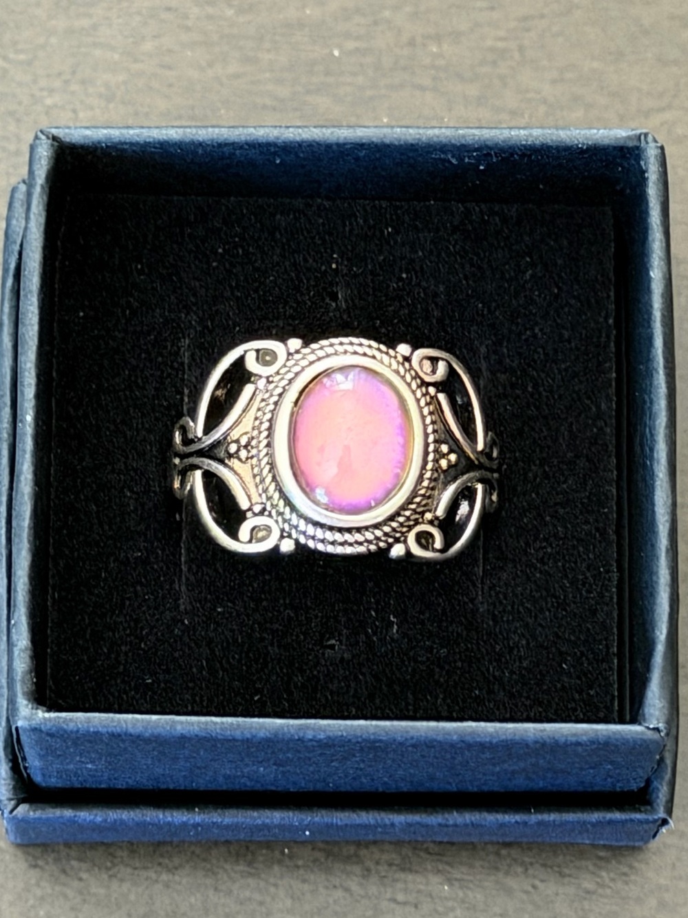 Sterling Silver Vintage Style Filigree Mood Stone Ring + Color Chart & Gift Box